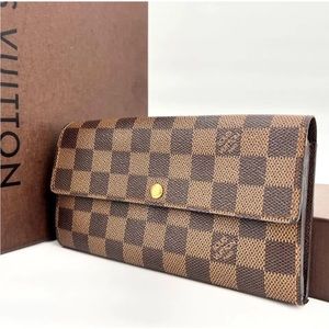 Authentic Louis Vuitton Damier Portefeuille long wallet in very good condition!